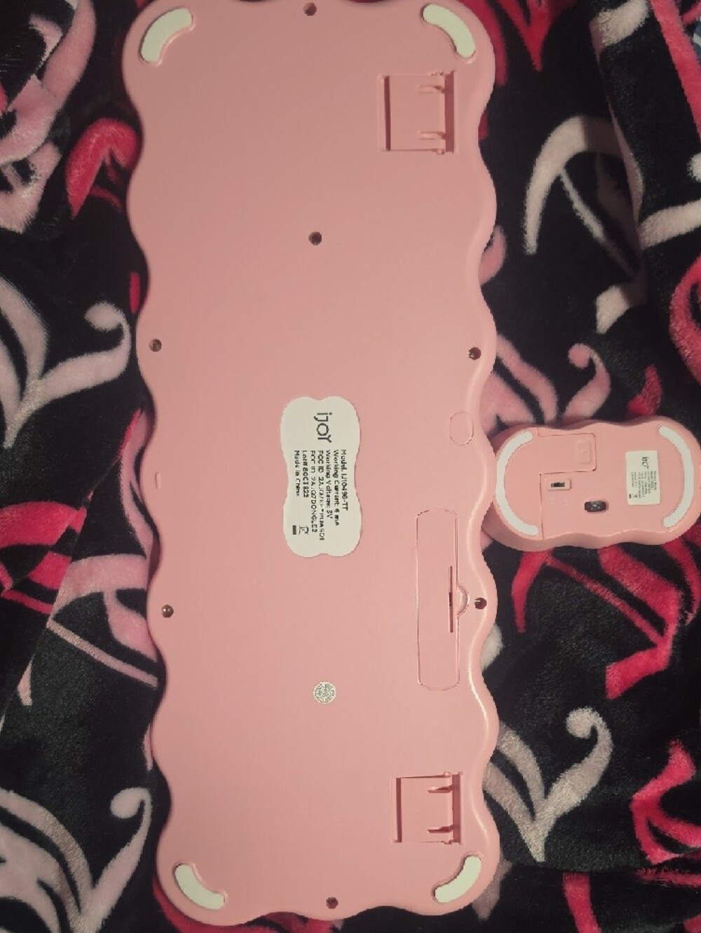 Pink Retro Round-Key Wireless Keyboard and Mouse Set - Picture 2 of 2